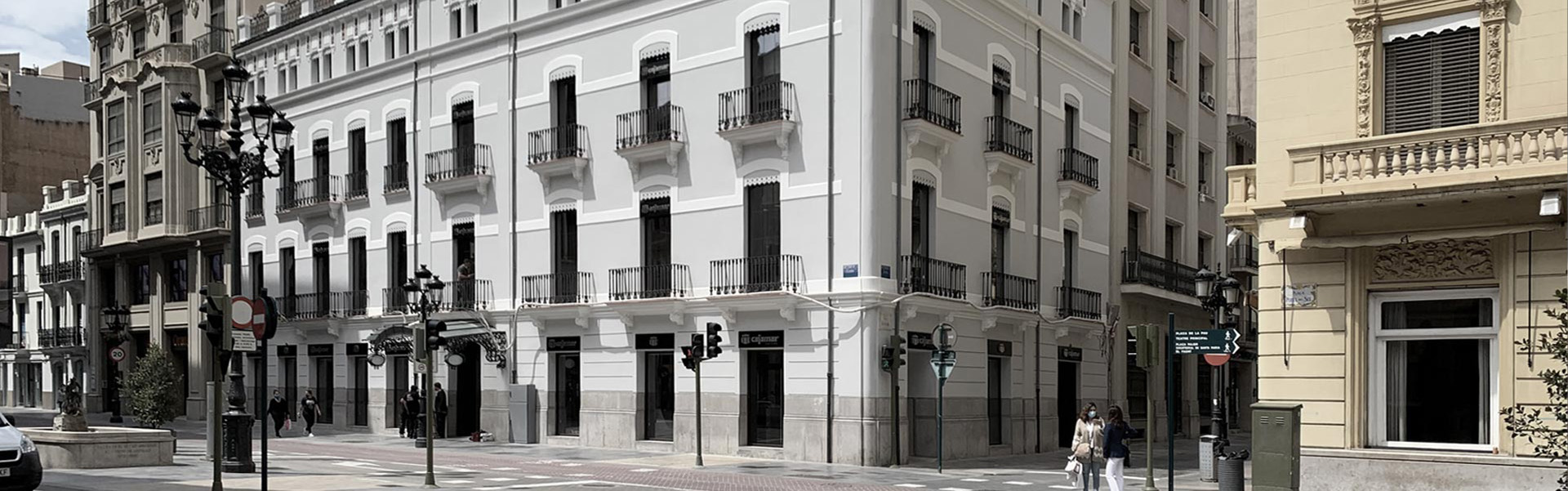 Cajamar reforma el antiguo Hotel Suizo en el que ubicará su nueva sede.